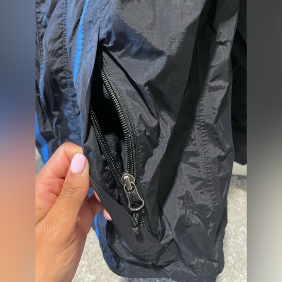 The North Face All Weather Jacket - Picture 3 of 10